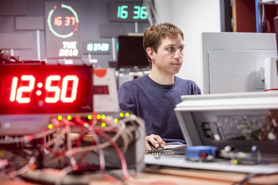 Crédit photo : Hubert RAGUET / GORGY TIMING / FIRST-TF / CNRS Photothèque.